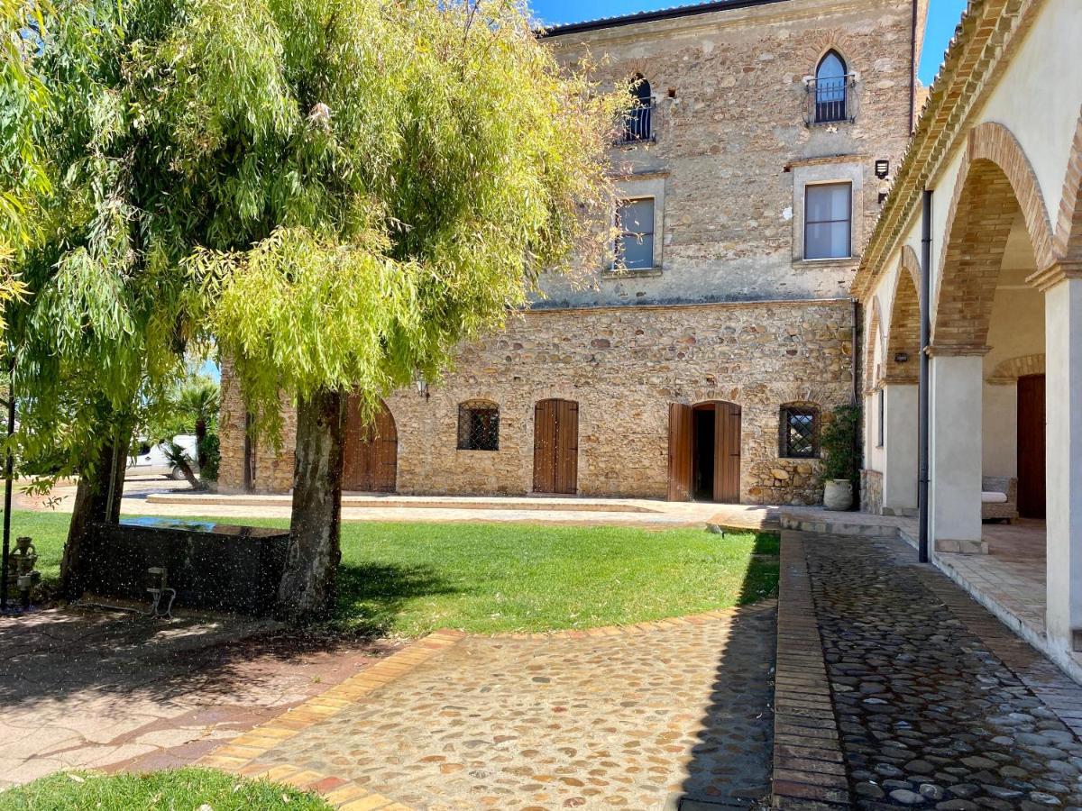 Le Colline Del Gelso-Masseria Mazzei Rossano Exterior foto