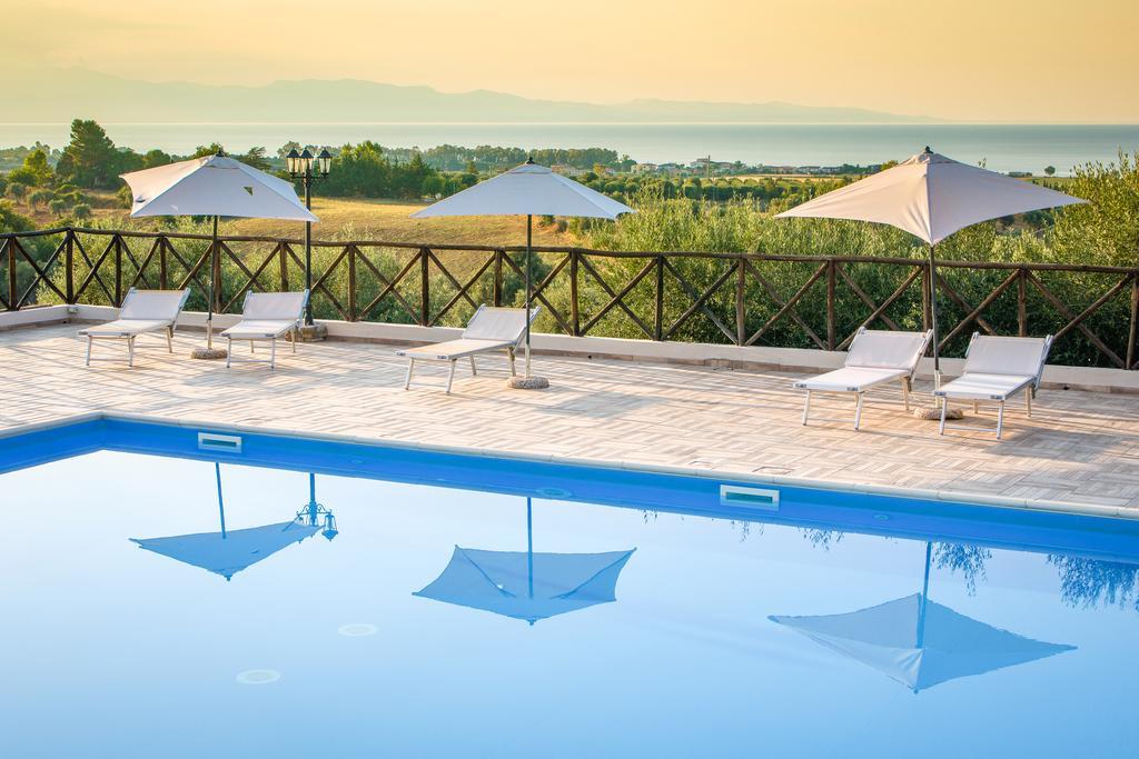 Le Colline Del Gelso-Masseria Mazzei Rossano Exterior foto